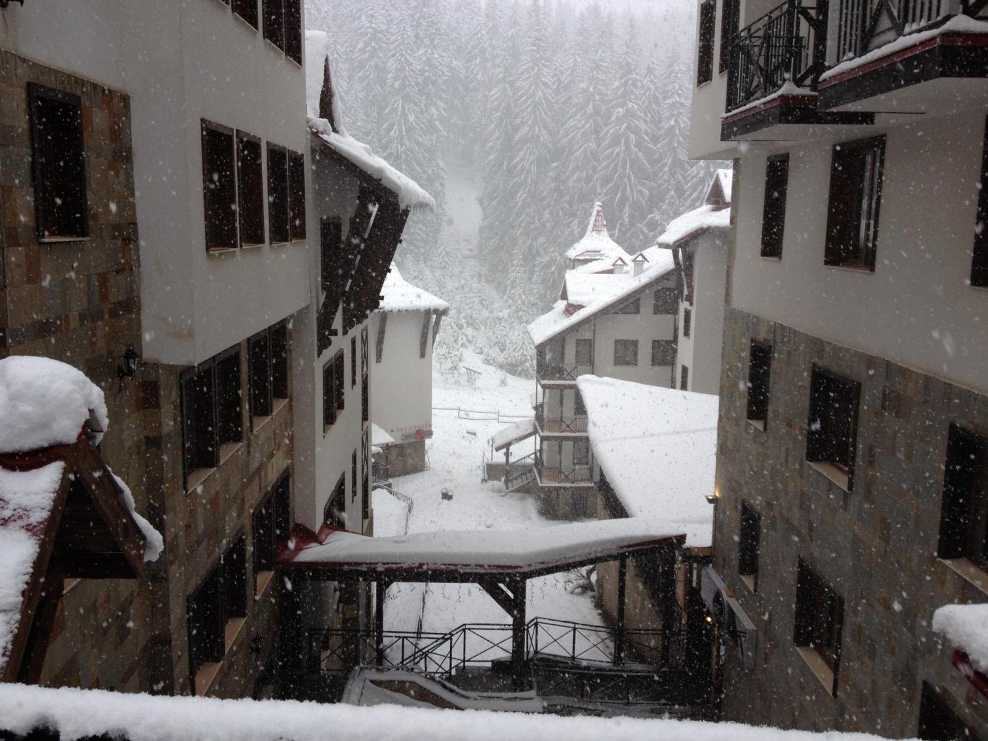 Ski Apartment In Castle Complex بامبوروفو المظهر الخارجي الصورة