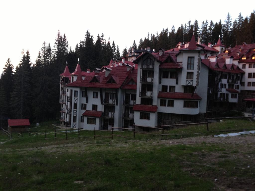 Ski Apartment In Castle Complex بامبوروفو الغرفة الصورة