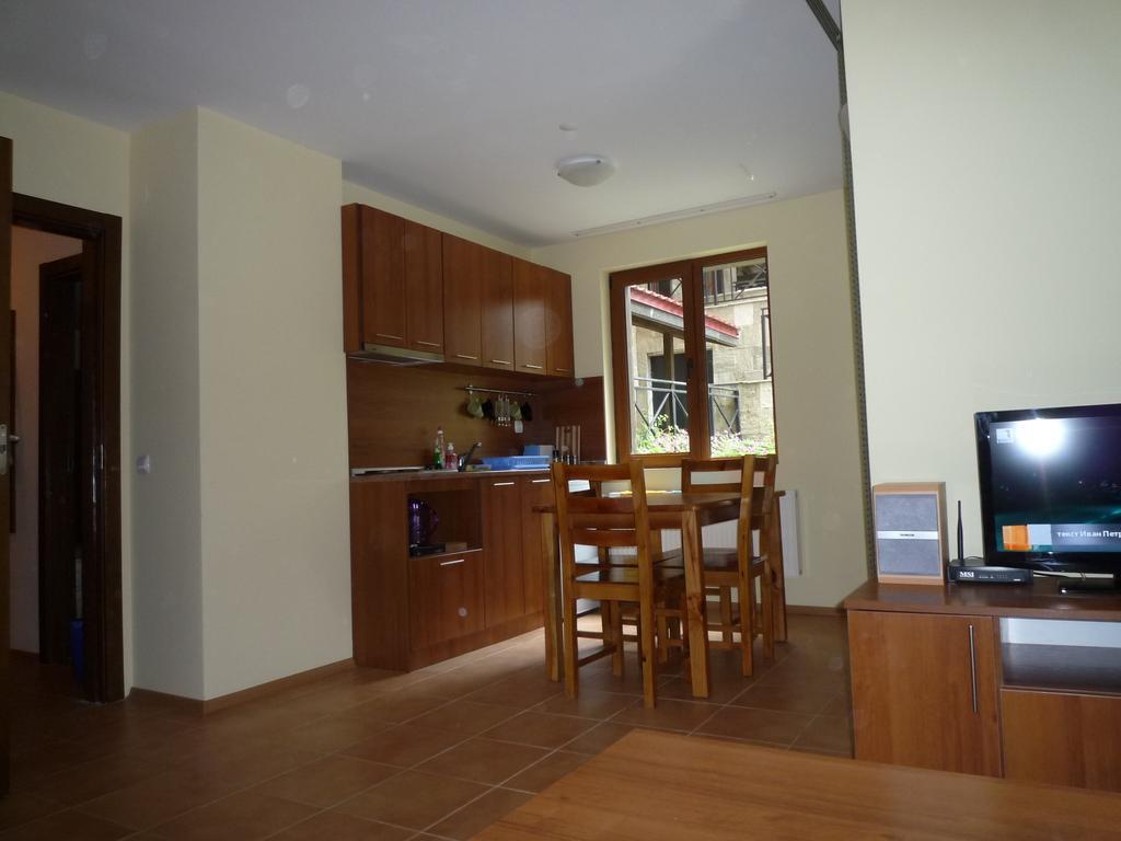 Ski Apartment In Castle Complex بامبوروفو الغرفة الصورة